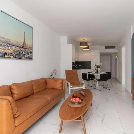 Club Atlantis 91 - Two Bed * 아데제