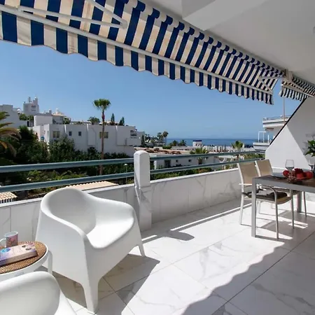 Club Atlantis 91 - Two Bed 아파트 아데제