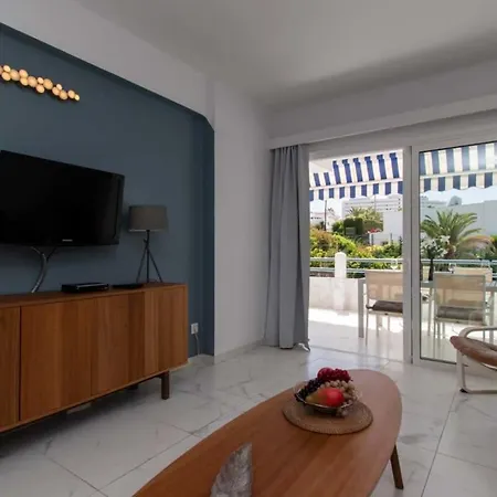 Club Atlantis 91 - Two Bed * 아데제