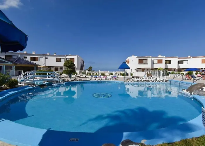 Club Atlantis 91 - Two Bed * Costa Adeje (Tenerife)