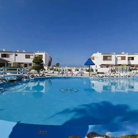 Club Atlantis 91 - Two Bed * Costa Adeje (Tenerife)